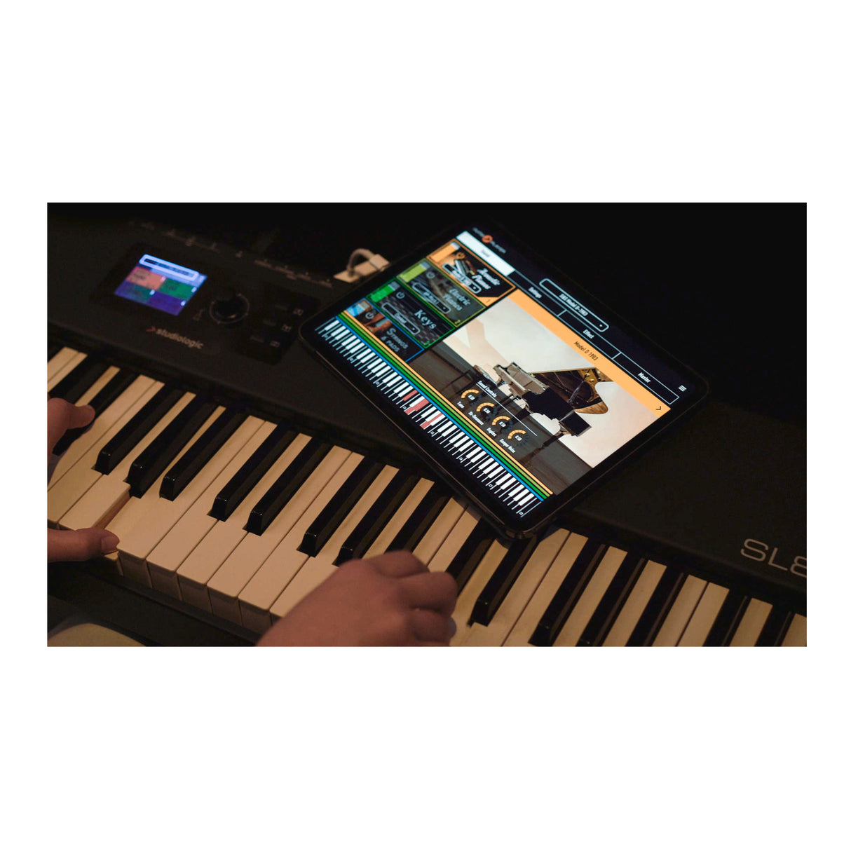 Studiologic SL88 Grand 88-Key Hammer-Action Keyboard with Stand and Cover