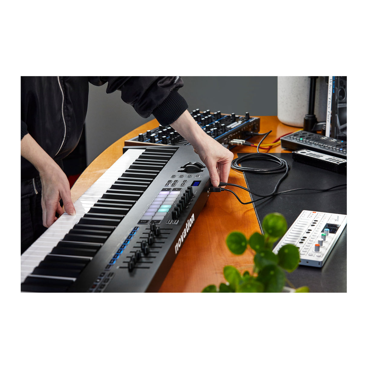 Novation Launchkey MK3 88-Key USB MIDI Ableton Keyboard Controller