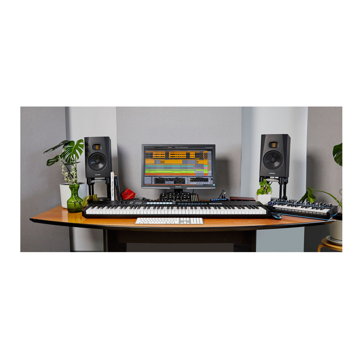 Novation Launchkey MK3 88-Key USB MIDI Ableton Keyboard Controller