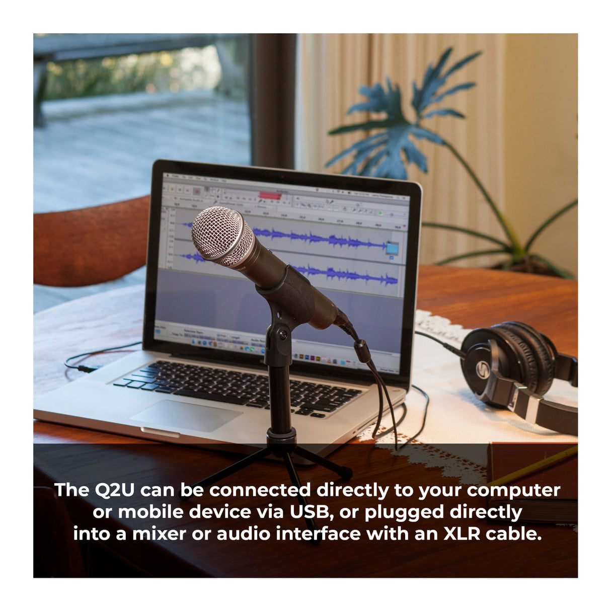 Samson Q2U Handheld Dynamic USB Microphone Recording and Podcasting Pack (Black)