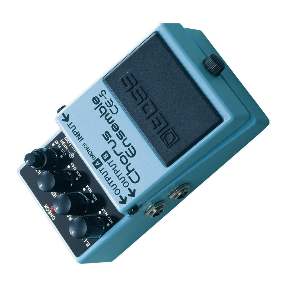 BOSS CE-5 Stereo Chorus Ensemble Compact Pedal for Any Kind of Chorus Effect