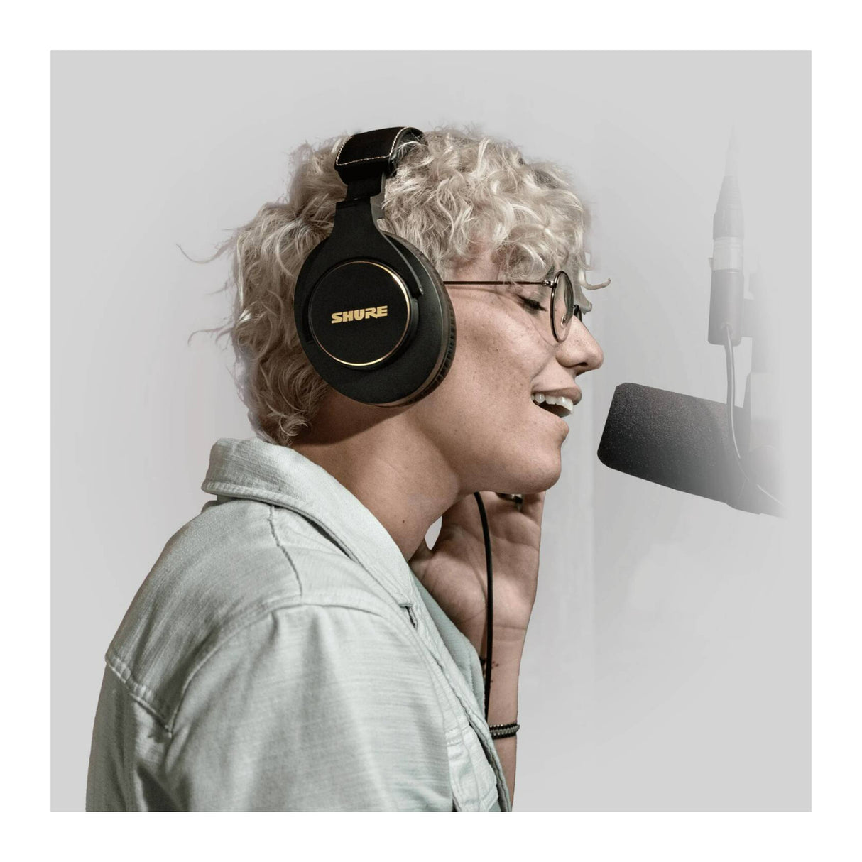 Shure Professional Studio Monitoring Collapsible Headphones with Padded Headband