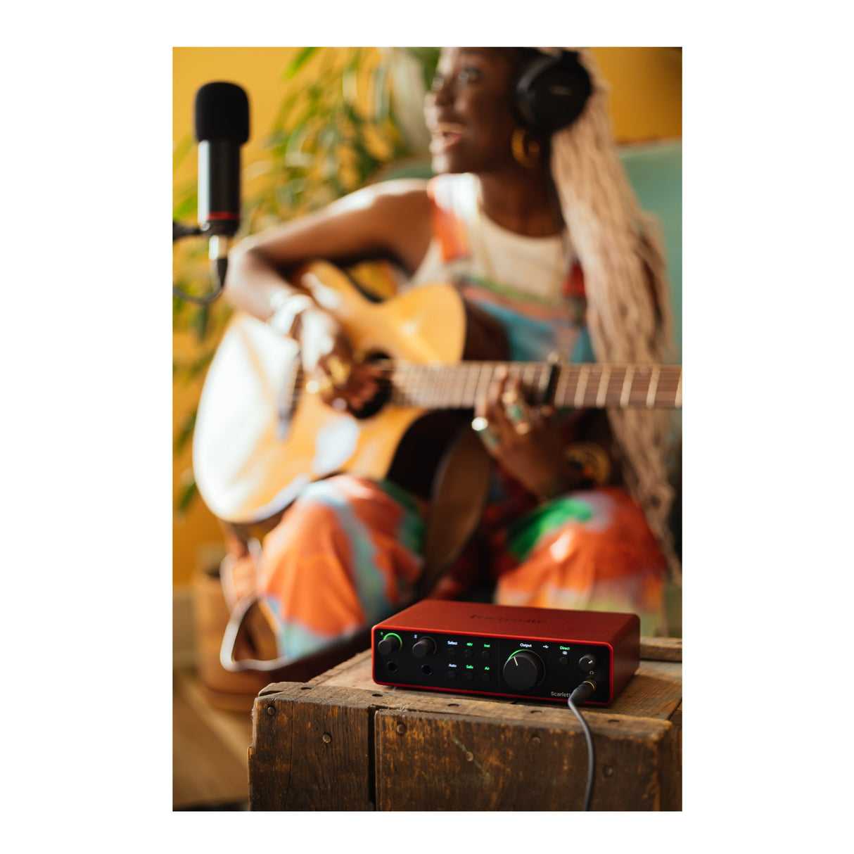 Focusrite Scarlett 2i2 4th Gen USB Audio Interface with Hi-Z Instrument