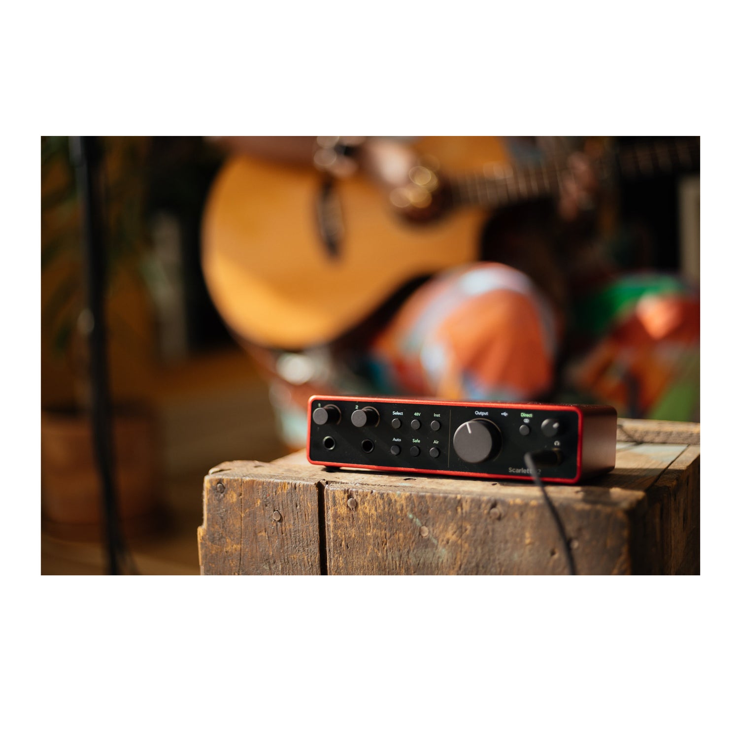 Focusrite Scarlett 2i2 4th Gen USB Audio Interface with Hi-Z Instrument