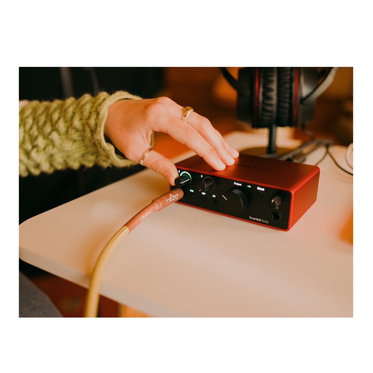 Focusrite Scarlett Solo Studio 4th Gen USB Audio Interface with Scarlett Mic Pre