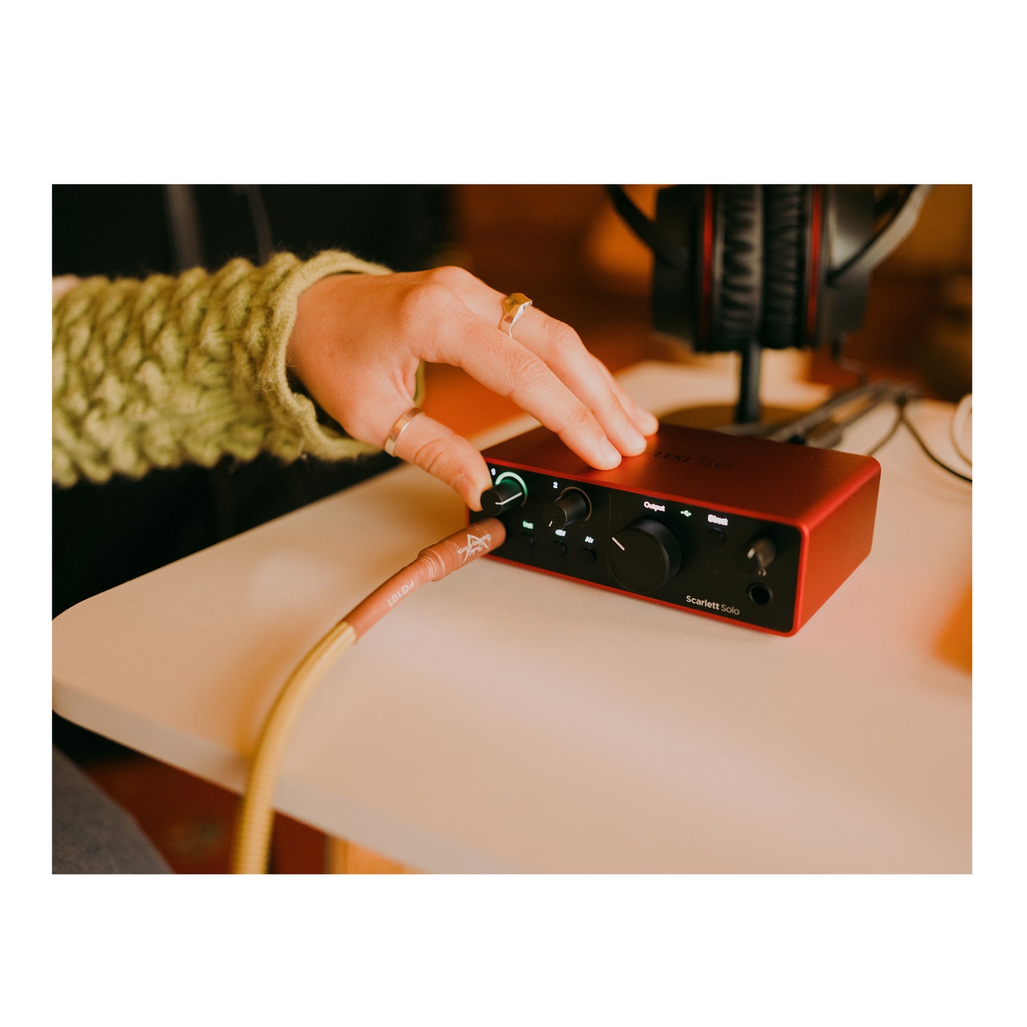 Focusrite Scarlett Solo Studio 4th Gen USB Audio Interface with Scarlett Mic Pre