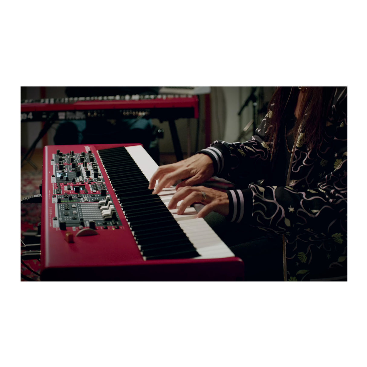 Nord Stage 4 88 88-Key Fully-Weighted Keyboard with Monitor V2 (Pair) Bundle