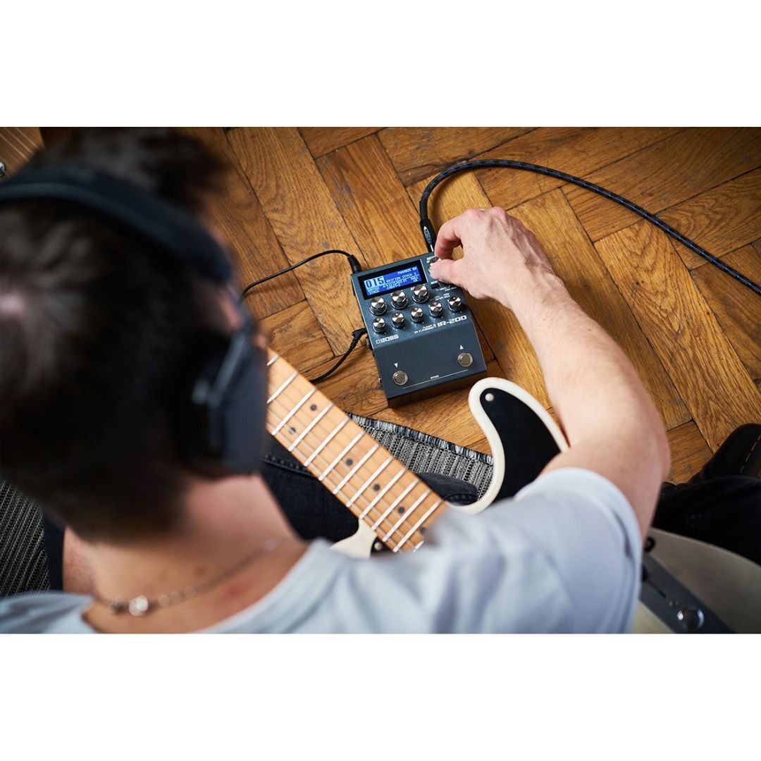 Boss IR-200 Amp and IR Cabinet Pedal