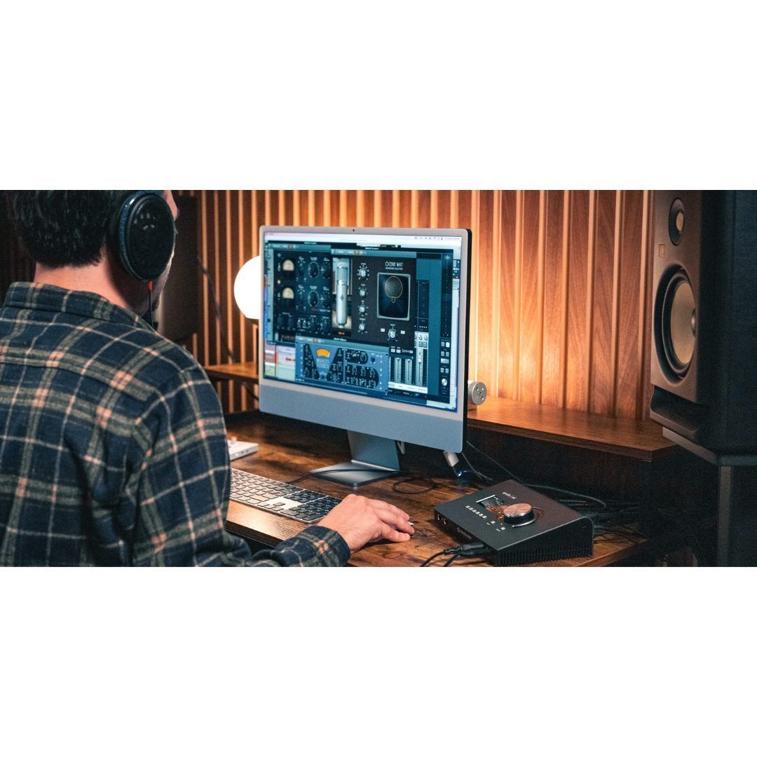 Universal Audio APX4-HE Apollo x4 Recording Interface Heritage Edition Bundle