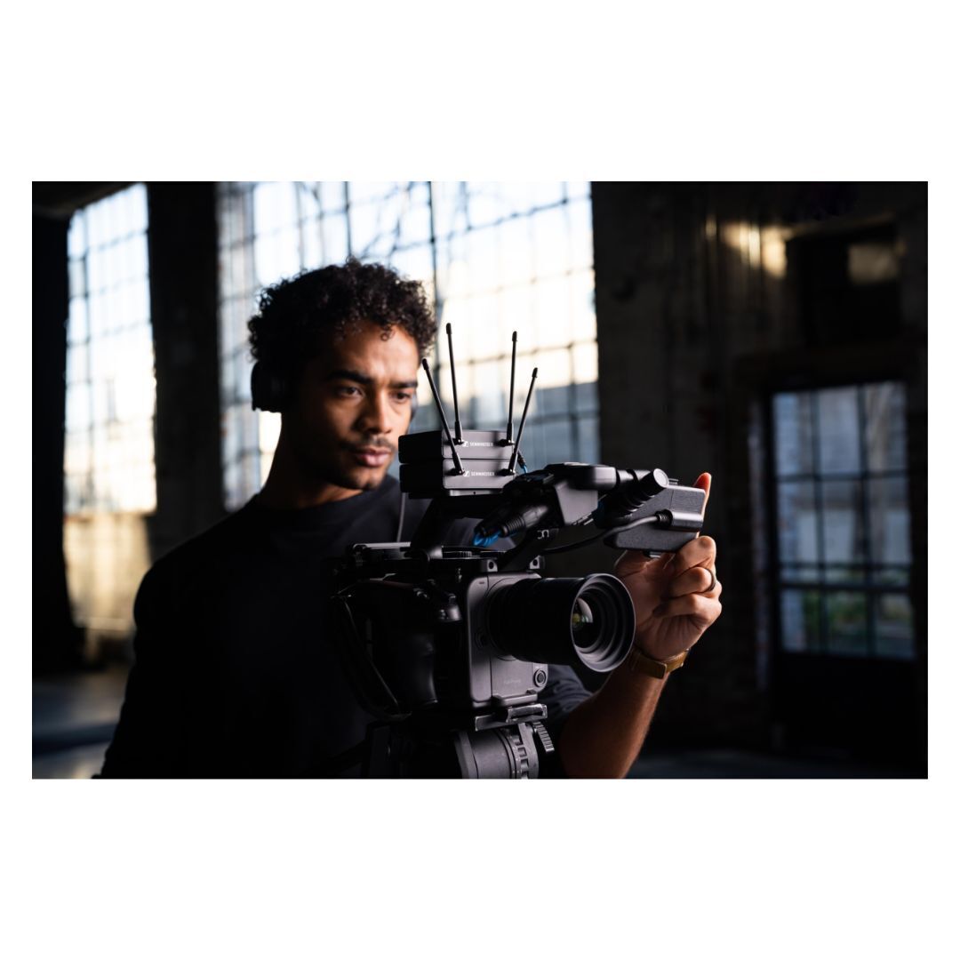 Sennheiser Pro Audio EW-DP ME2 Portable Digital Wireless Set R1-6 (520-576 MHz)