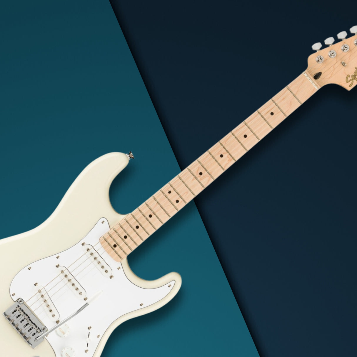 Squier Affinity Series Stratocaster 6-String Electric Guitar Bundle