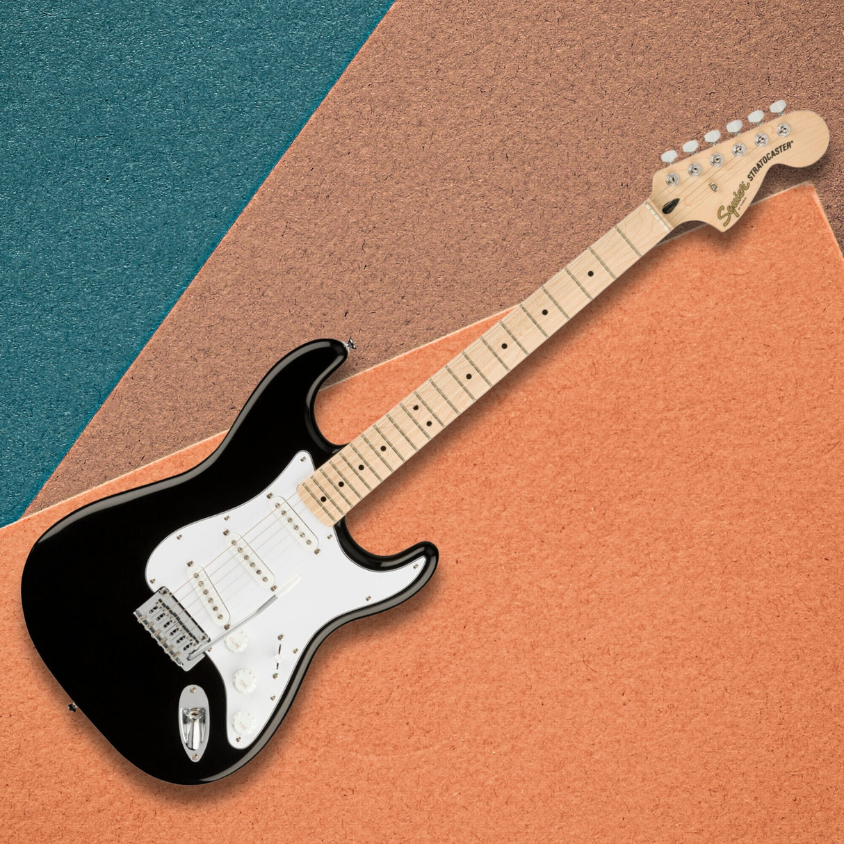 Squier Affinity Series Stratocaster Electric Guitar (Black) Bundle
