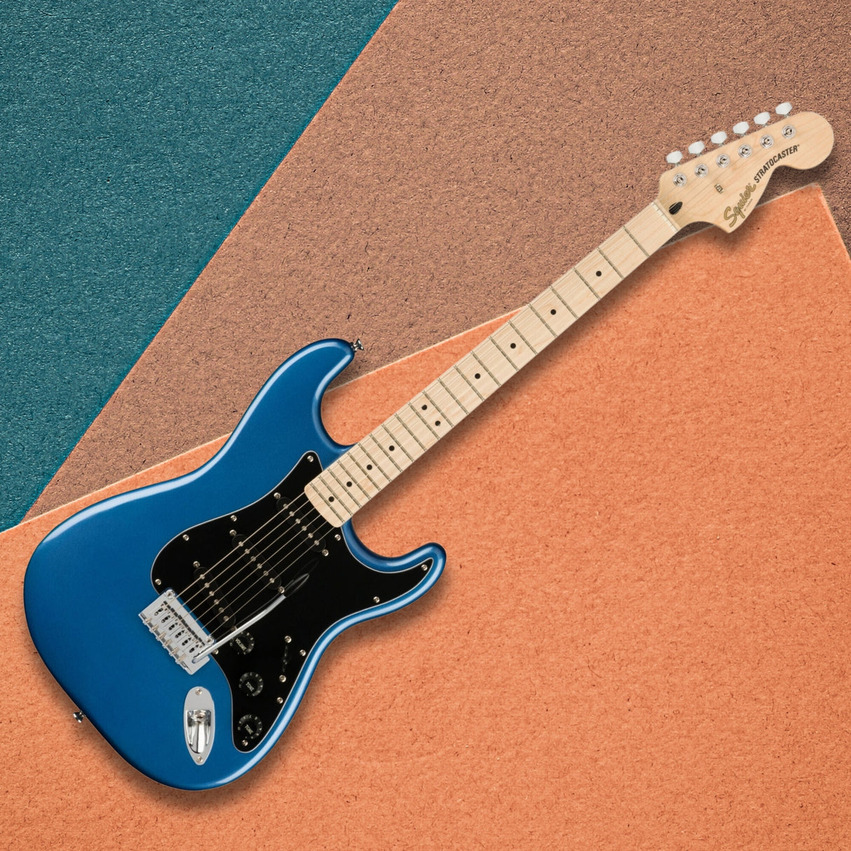 Squier Affinity Stratocaster 6-String Electric Guitar (Lake Placid Blue) Bundle
