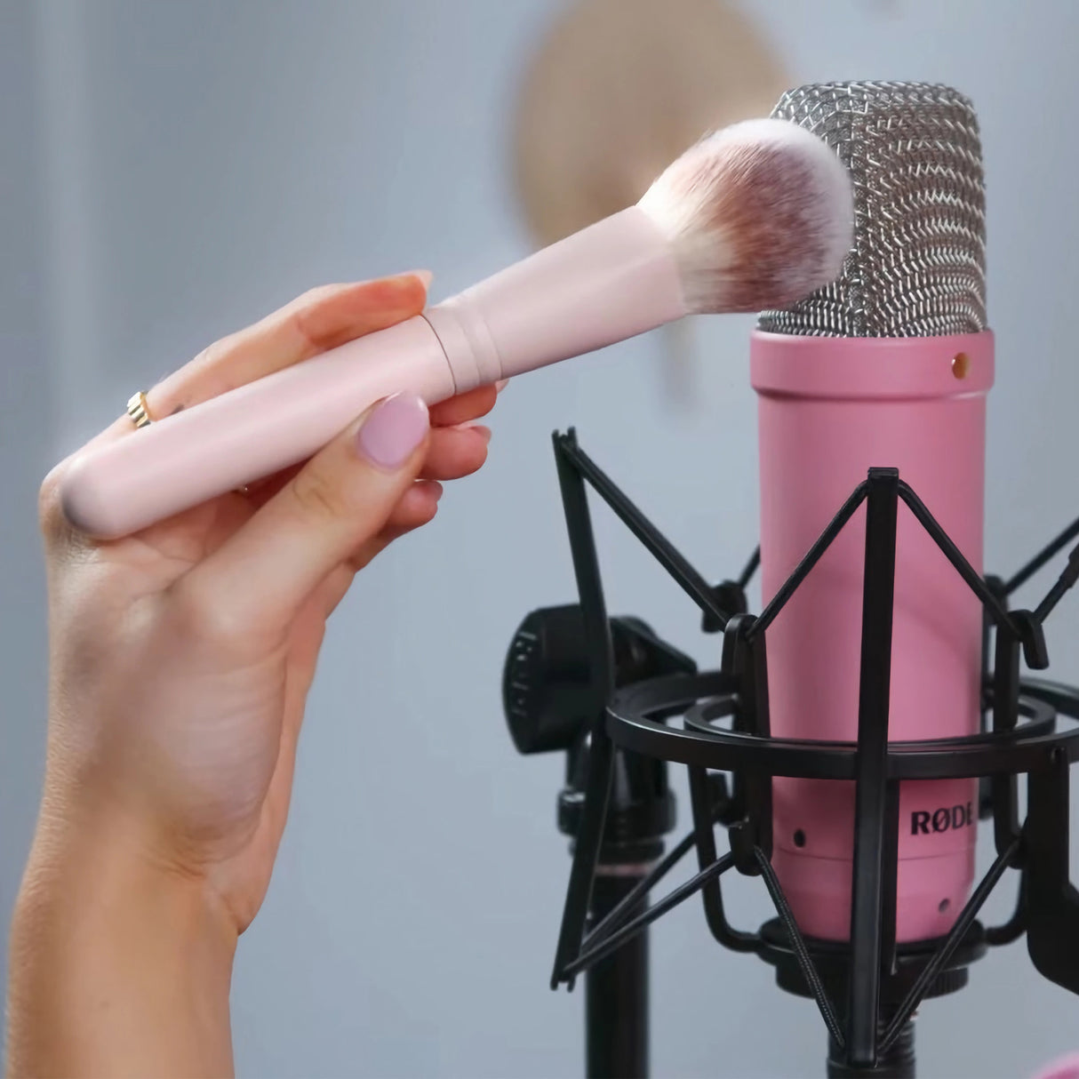 Rode NT1 Signature Series Studio Condenser Microphone (Pink)