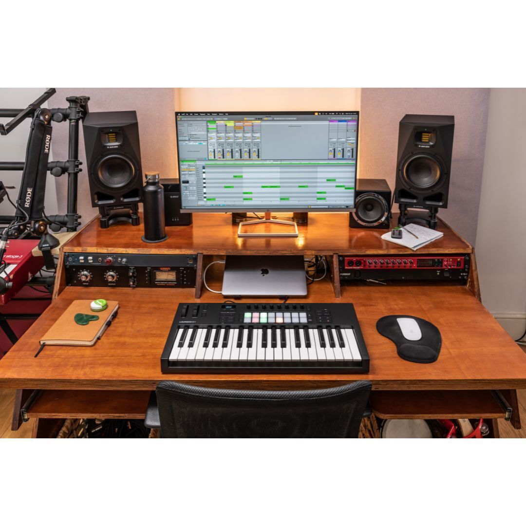 Novation Launchkey MK4 37-Key USB MIDI Ableton Keyboard Controller