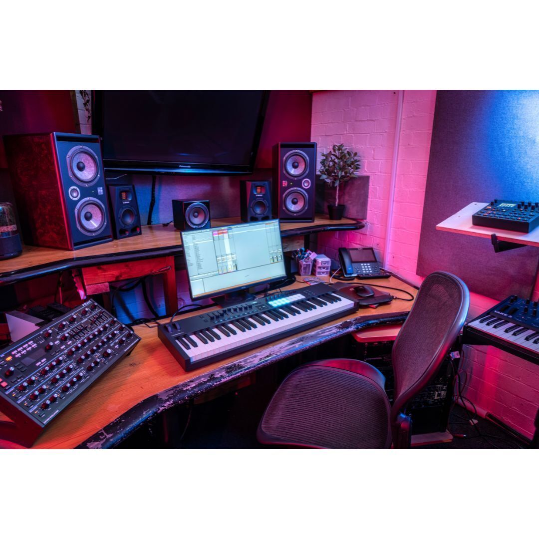 Novation Launchkey MK4 61-Key USB MIDI Ableton Keyboard Controller