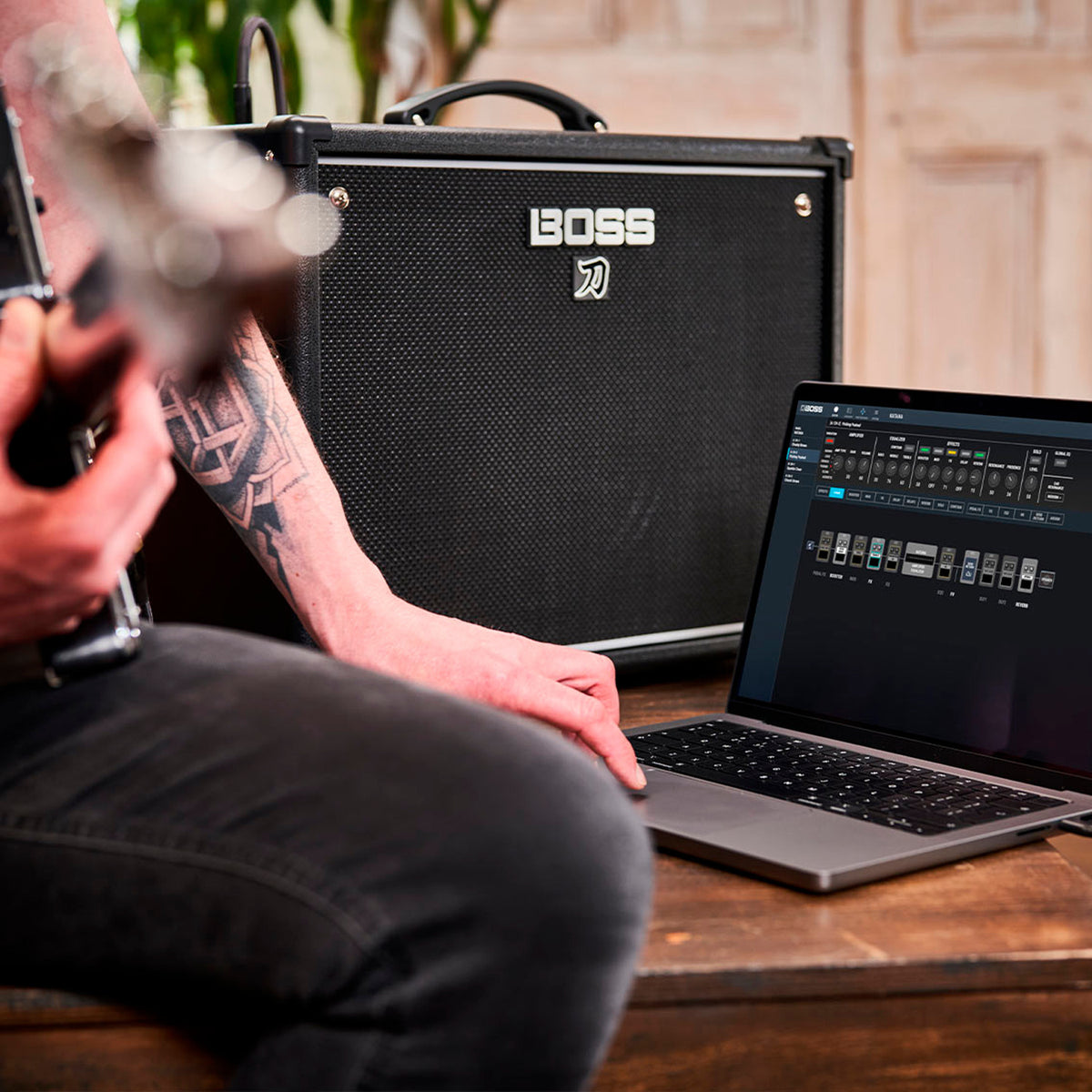BOSS Katana Gen 3 50W 1x12-Inch Combo Guitar Amplifier Bundle