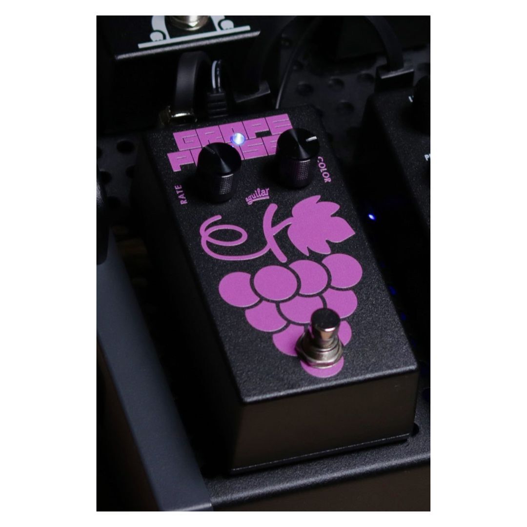 Simple, two-knob analog bass phaser pedal