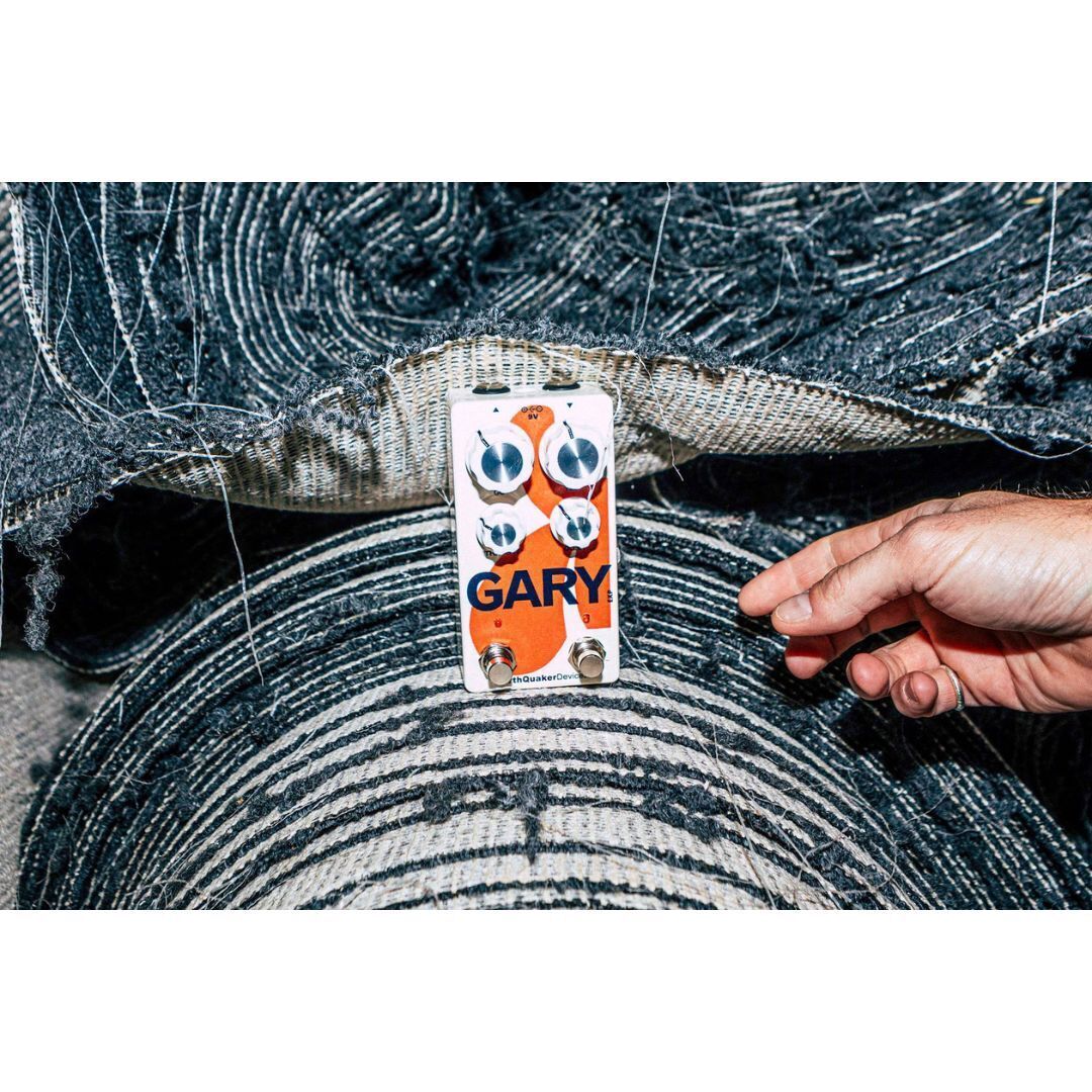 EarthQuaker Devices Gary Modulation Fuzz and Dynamic Natural Overdrive Pedal