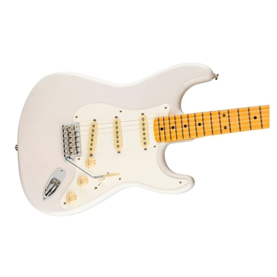 Fender Eric Johnson Stratocaster Guitar, Maple Fretboard - White Blonde