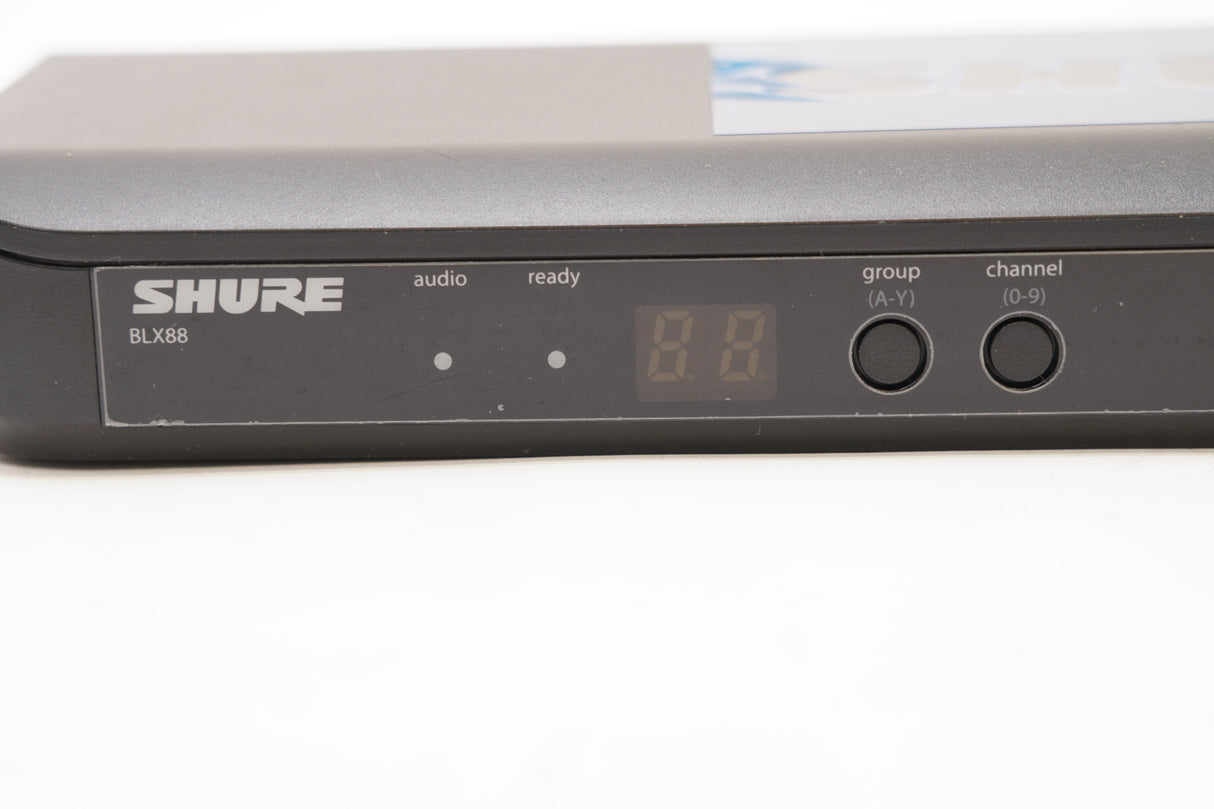 Shure BLX288/SM58 H9 Frequency Band Easy to Setup Wireless Dual Microphone System (Silver) (Used)