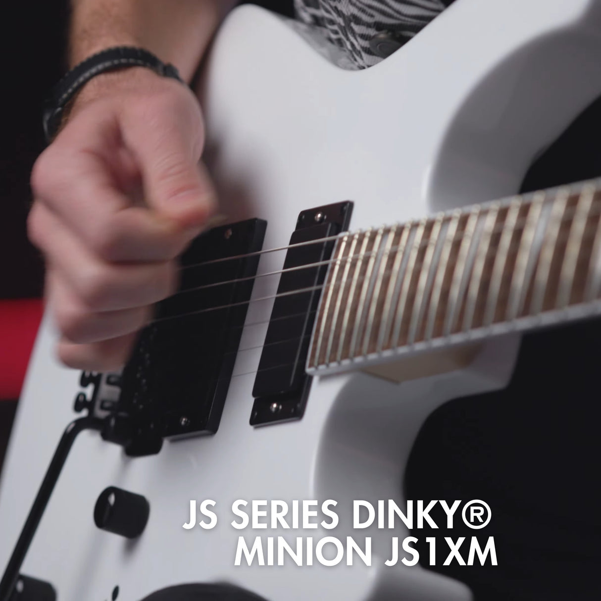 Jackson JS Series Dinky Minion JS1XM 6 String Snow White Electric Guitar Bundle