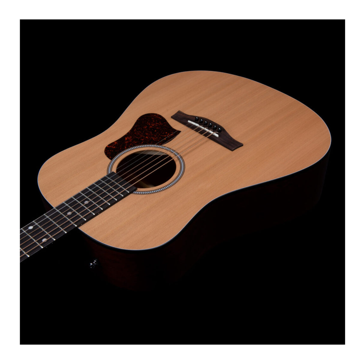 Seagull S6 Cedar Original Right-Hand Acoustic Guitar with Silver Leaf Maple Neck
