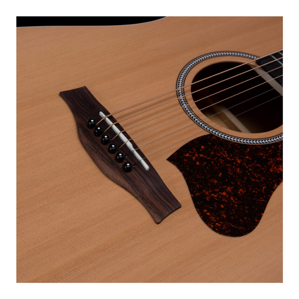 Seagull S6 Cedar Original Right-Hand Acoustic Guitar with Silver Leaf Maple Neck