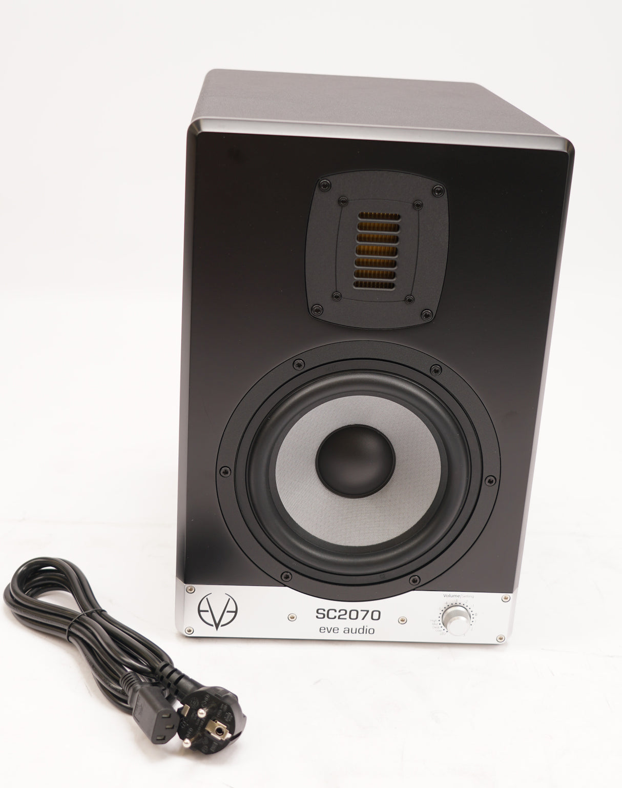 EVE Audio SC2070 2-Way 7 in. + XL AMT 250W Active Monitor for Nearfield and Midf (Used)