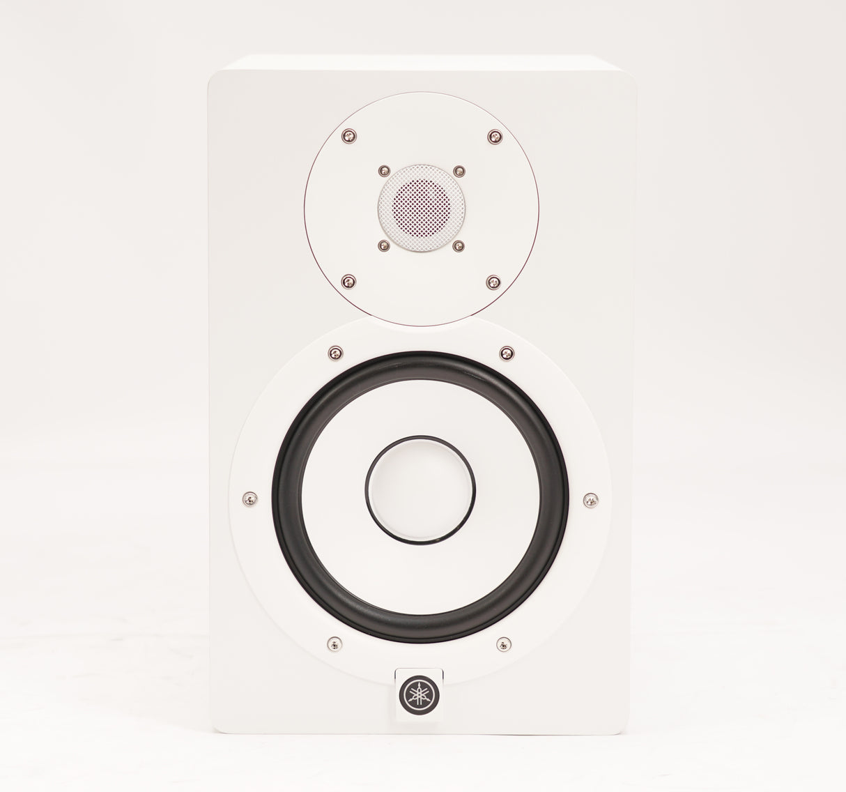 Yamaha HS7W 6.5-Inch Powered Studio Monitor (White) (Open Box)