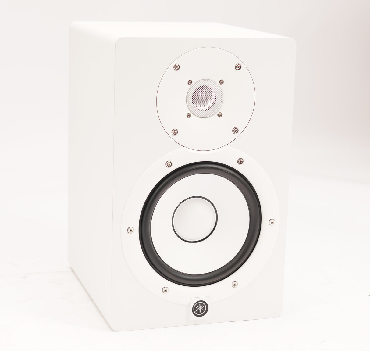 Yamaha HS7W 6.5-Inch Powered Studio Monitor (White) (Open Box)