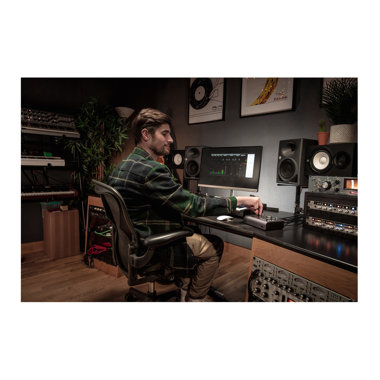 Audient iD24 USB-C Audio Interface with 2 Console Mic Preamps and Class Leading Converters