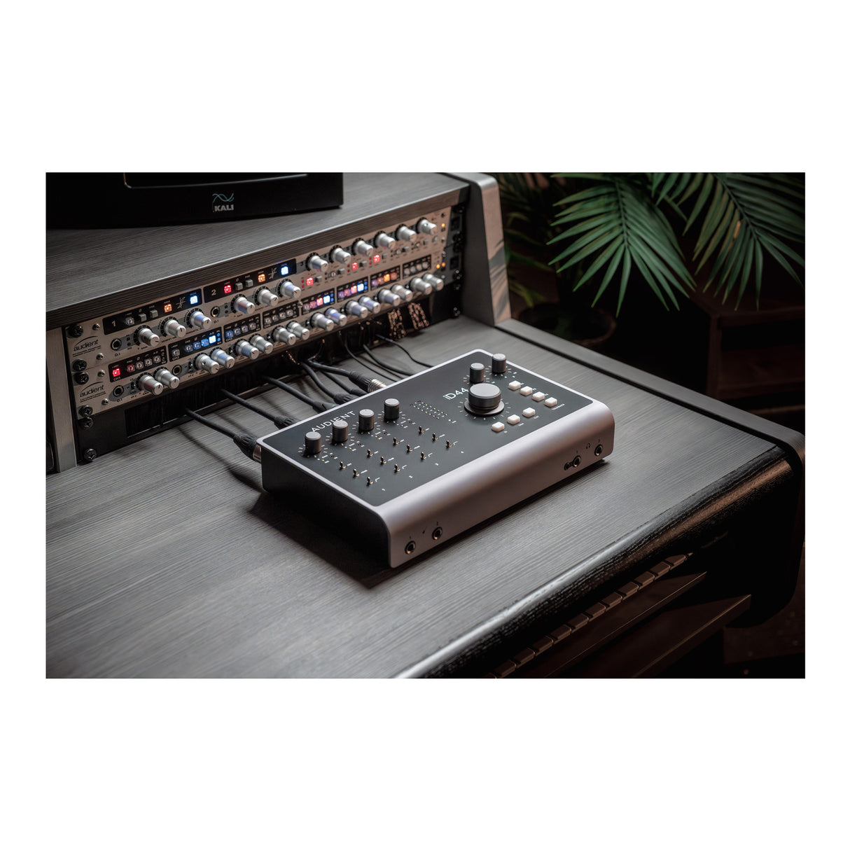 Audient iD44 MKII 20in/24out USB Audio Interface
