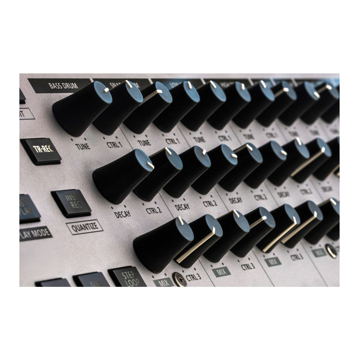 Roland TR-1000 Drum Machine with Multi-Layer Step Sequencer and Built-In Sampler