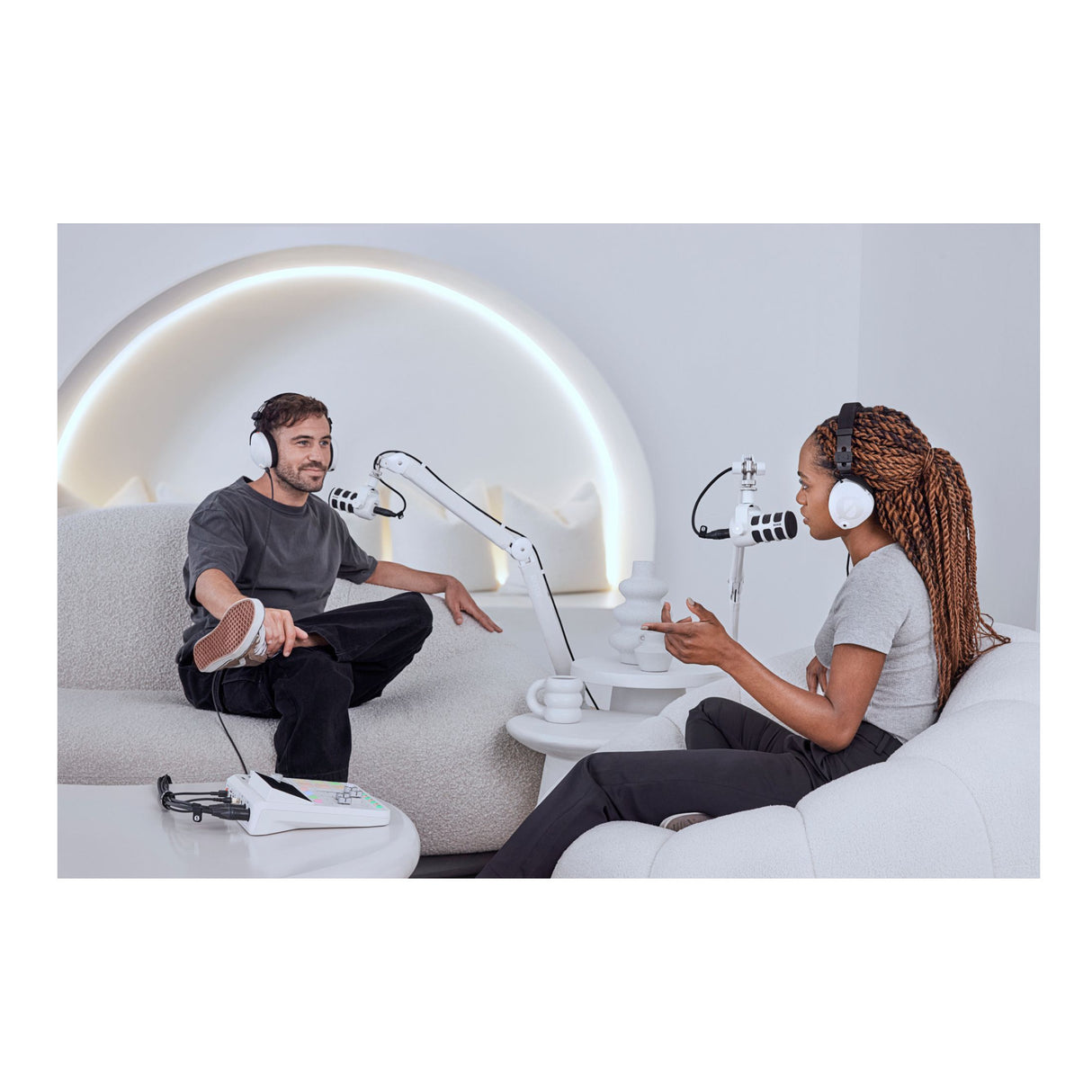 RODE PSA1+ Professional Studio Boom Arm with Precise Positioning (Pink)