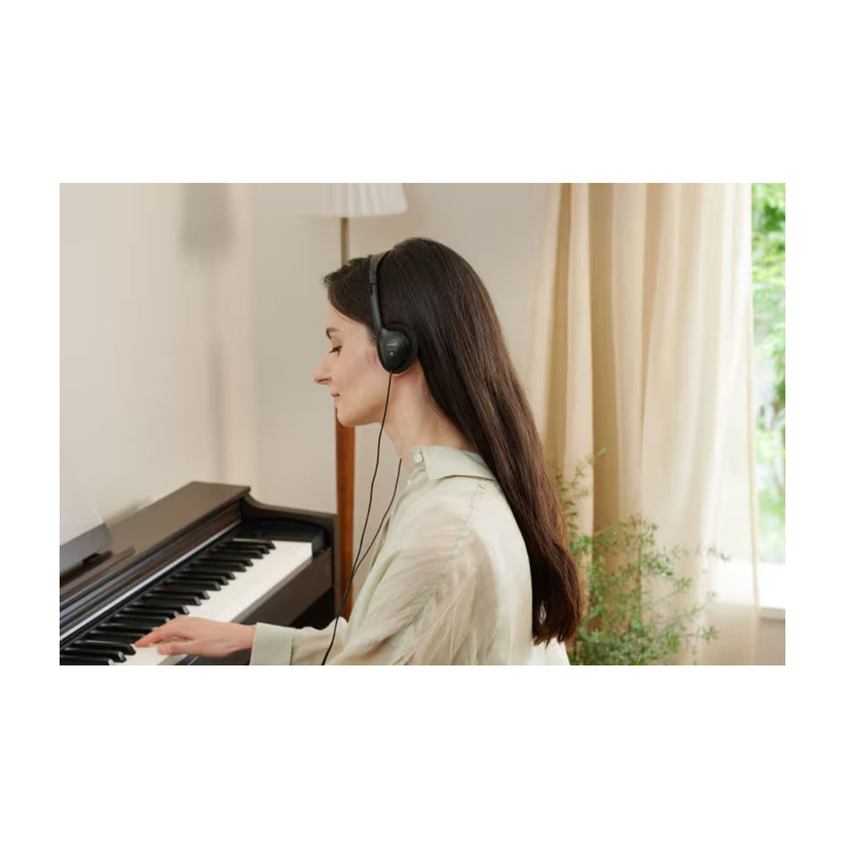Casio Celviano AP-S200 88-Key Digital Upright Piano with Hammer Action (Black)