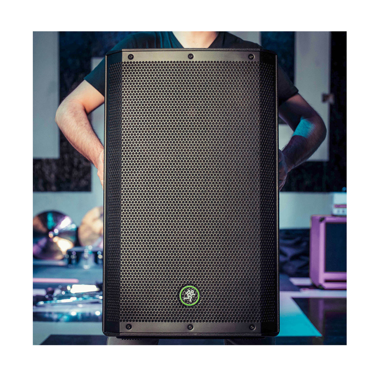 Mackie THRASHER-215 1300 Watt 15-Inch Powered Loudspeaker