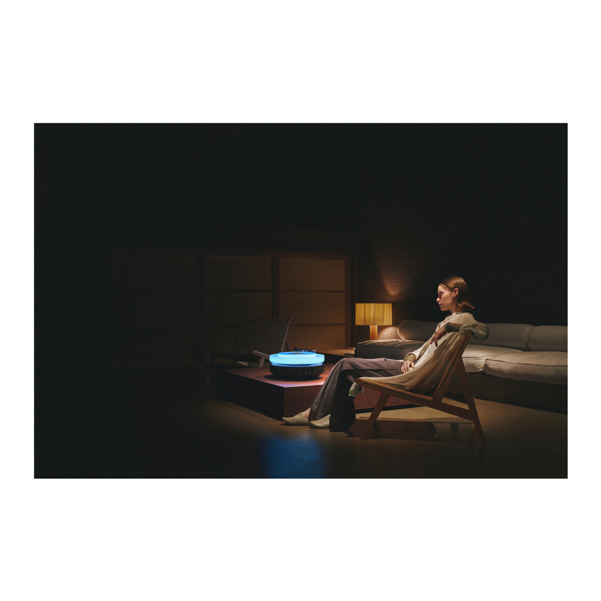 Audio-Technica Hotaru- AT-FTT All-in-One Floating Turntable