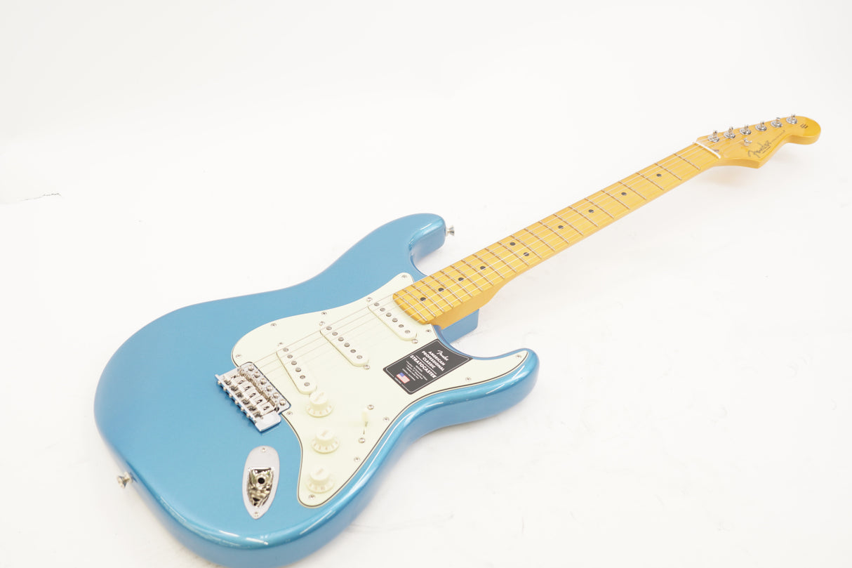 Fender American Professional Classic Stratocaster Right-Hand Electric Guitar (Used)