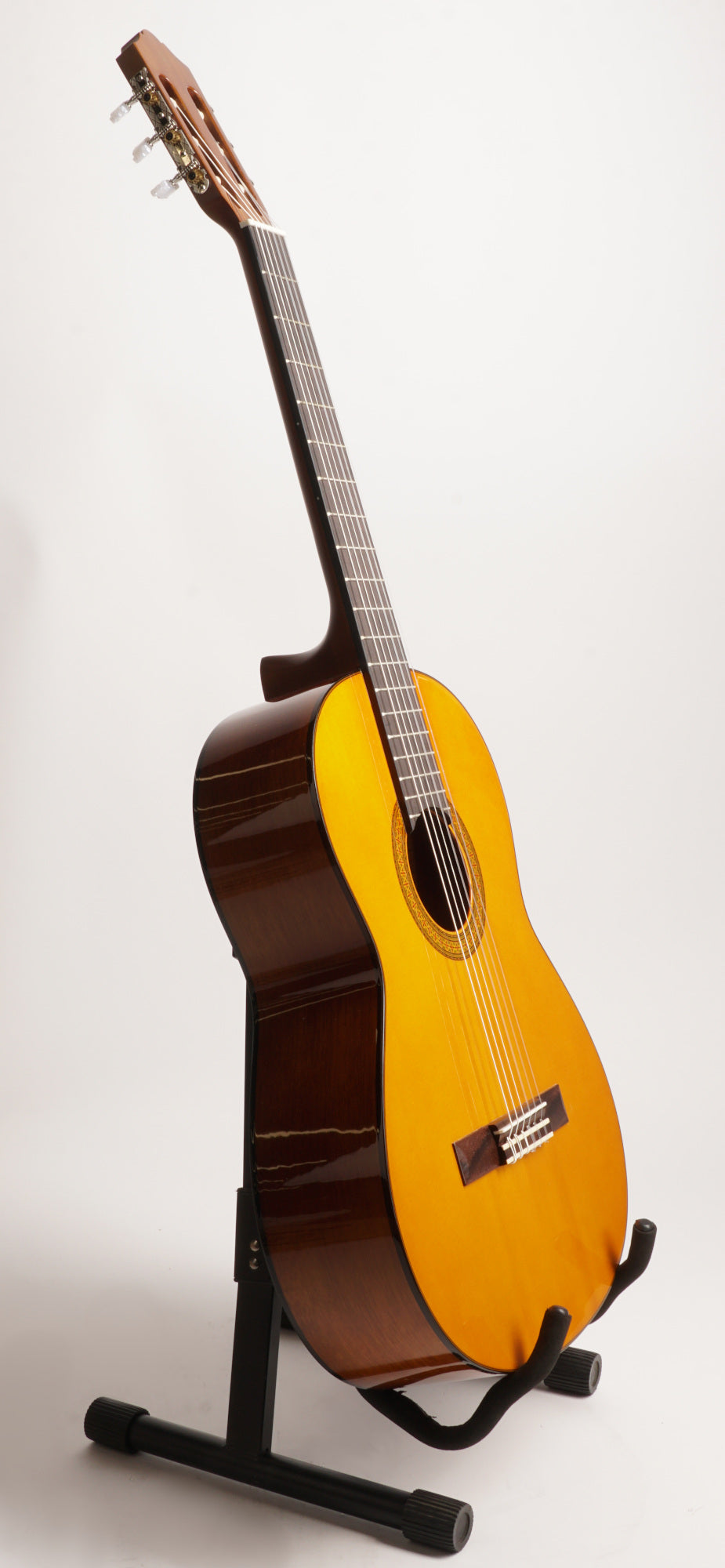 Yamaha CG102 6 String Right Handed Gloss Classical Guitar with Spruce Top (Open Box)