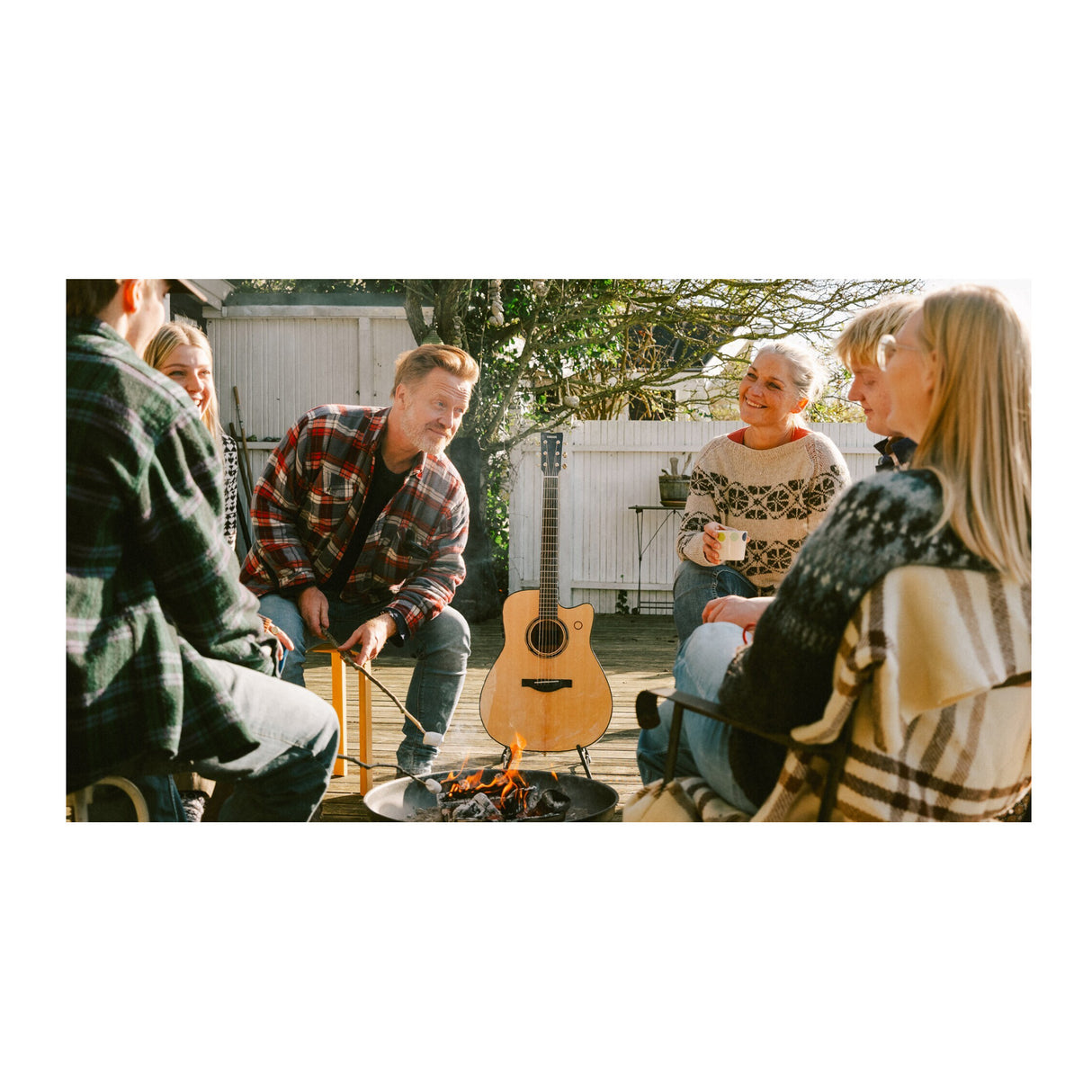 Yamaha TAS3 C Concert Cutaway TransAcoustic Guitar with Built-in Looper and Bluetooth (Natural)