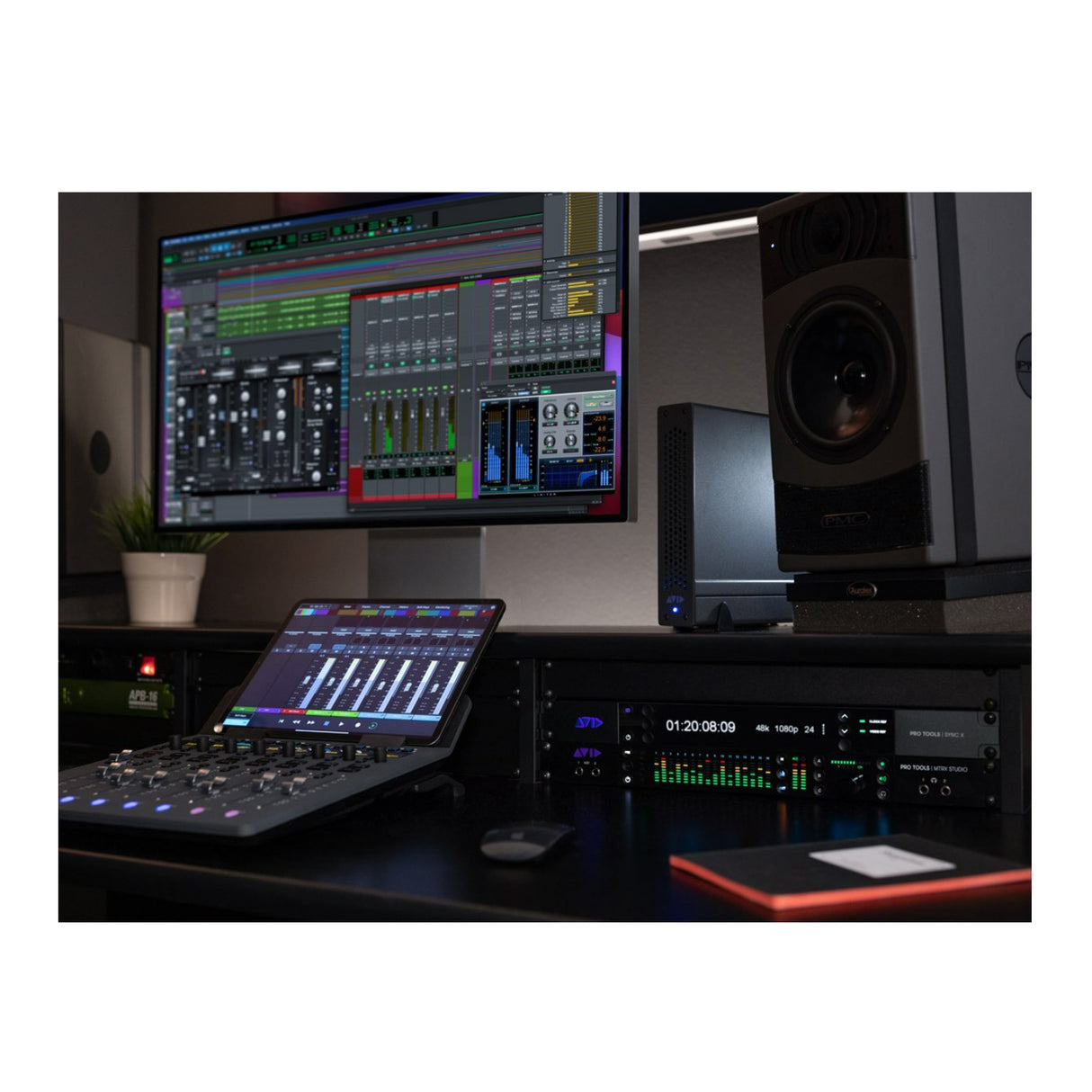 Pro Tools Studio 1 Year Subscription Professional DAW Software with 512 Audio Tracks