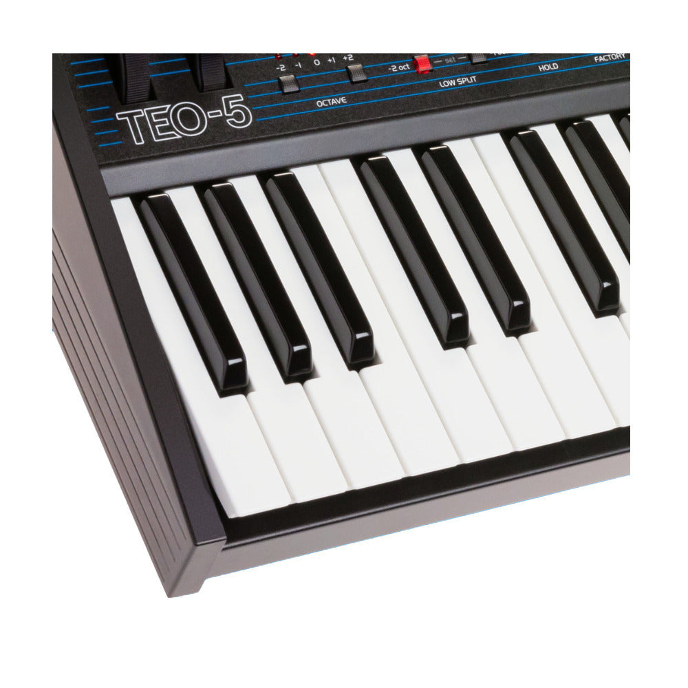Oberheim TEO-5 5-Voice 44-Key Analog Synthesizer Keyboard with 64 Step Polyphonic Sequencer