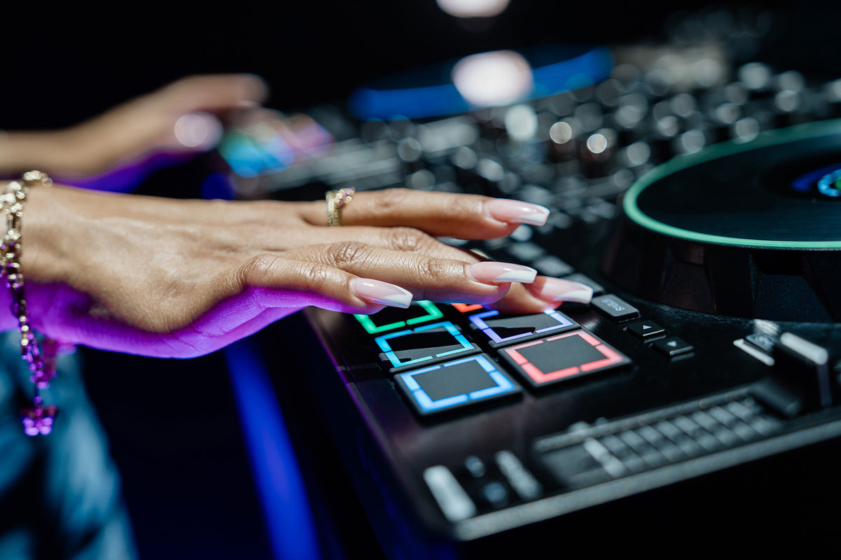 Denon DJ PRIME 4 G2 4-Channel Standalone DJ System with Built-in FX, Lighting Output, and Stems - LS2