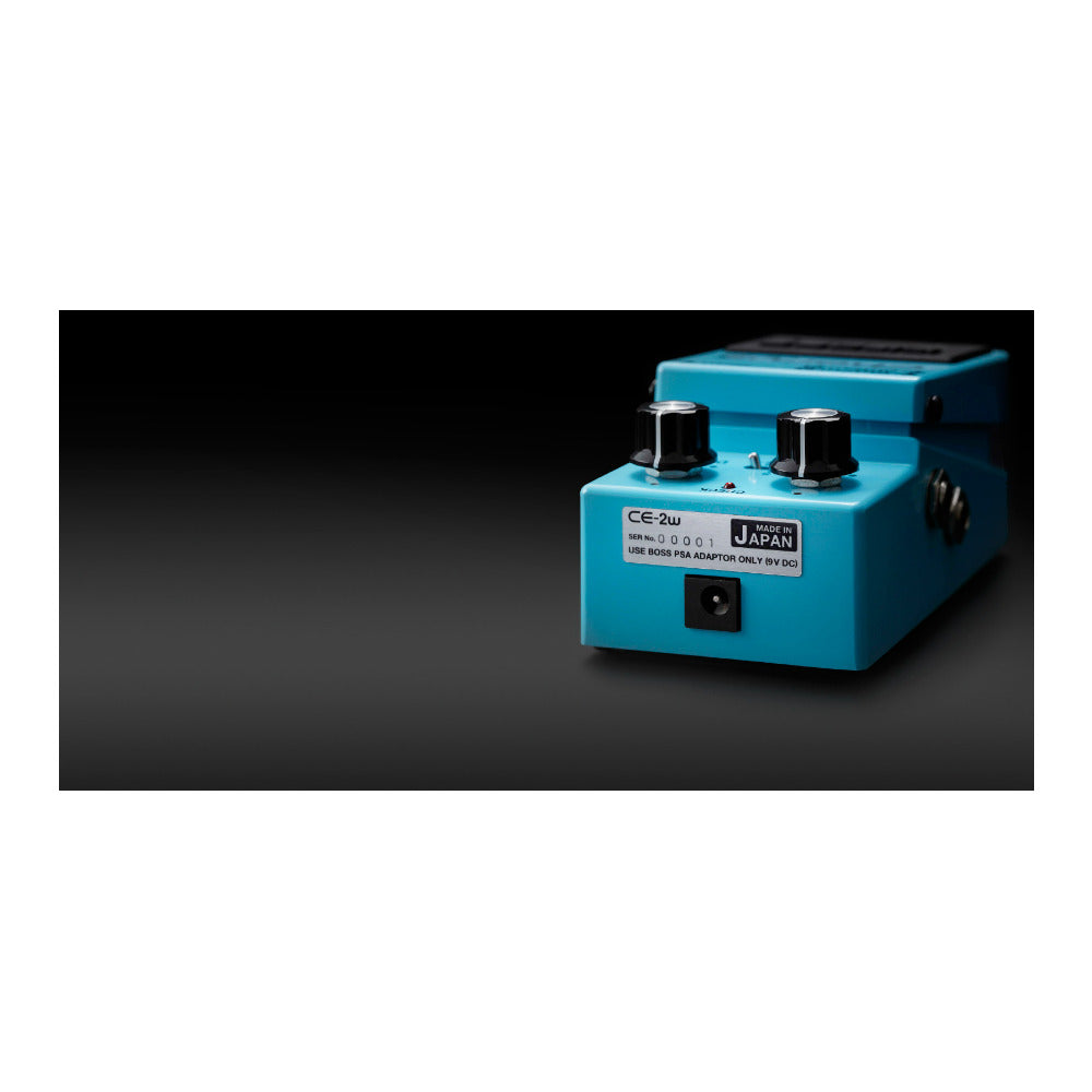 BOSS CE-2W Analog Sounds Made in Japan All-Analog Circuitry Waza Craft Chorus Pedal