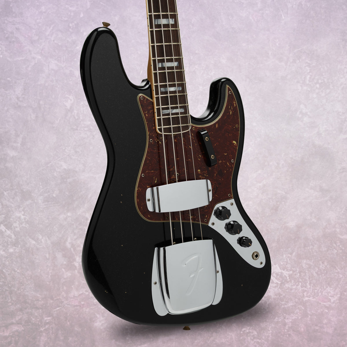 Fender Custom Shop 1966 Jazz Bass Journeyman Relic Guitar (Black)
