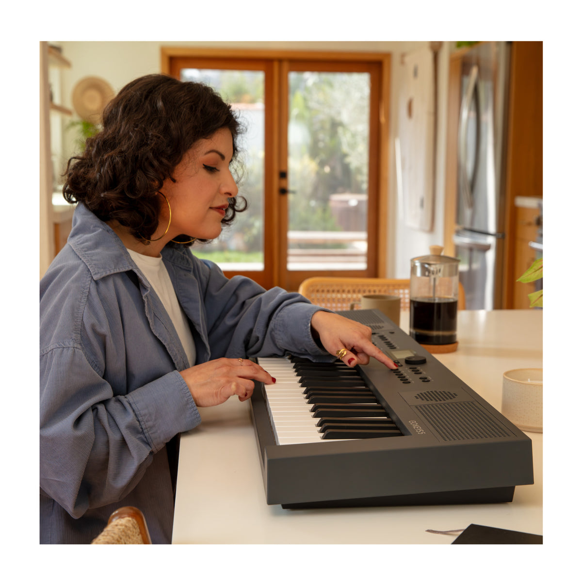 Roland GO:KEYS 5 Graphite Keyboard with Stand, Bench, Pedal, and Headphones - 7