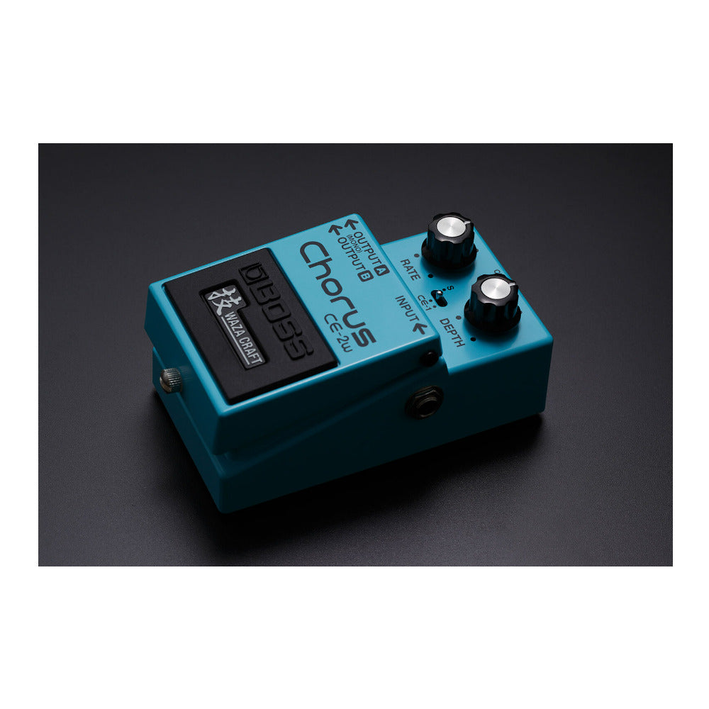 BOSS CE-2W Analog Sounds Made in Japan All-Analog Circuitry Waza Craft Chorus Pedal