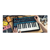 Novation Bass Station II with Headphones and Knox Gear 4-Port USB 3.0 Hub Bundle
