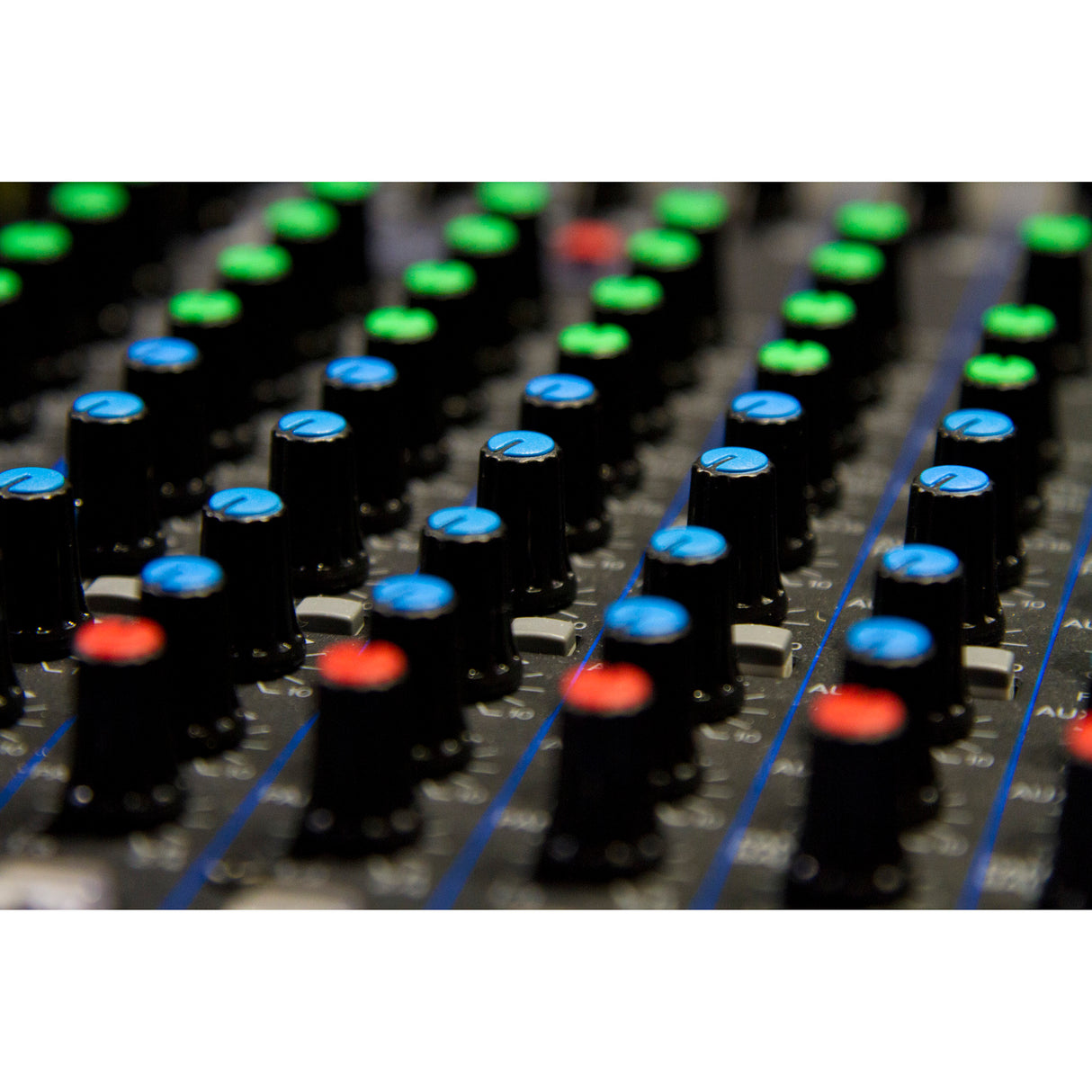 Yamaha MG12XU 12-Input 4-Bus Mixer with Effects